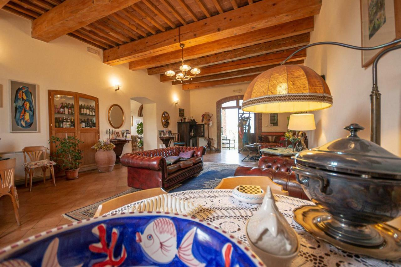 Agriturismo Casa Montecucco Giuncarico Exteriér fotografie